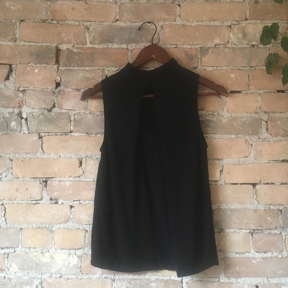 Minimum Black Sleeveless Blouse - Picture 3 of 6